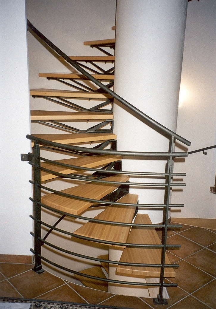 INTERI�ROV� PRVKY - SCHODI�T�